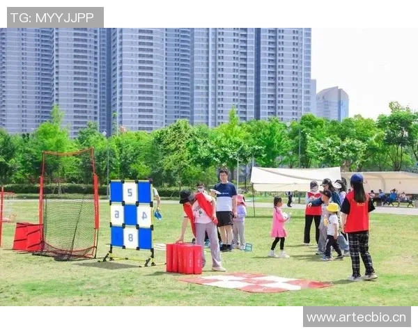 成都飞盘队在极限运动嘉年华中的灵活性表现引发热议与赞赏