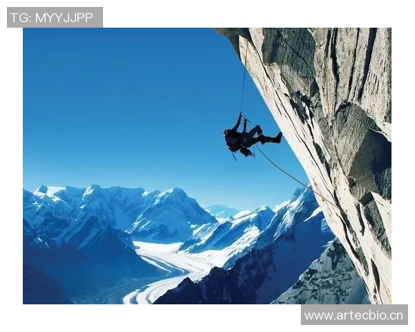 攀登人生的巅峰：黄伟与深度对话的攀岩故事